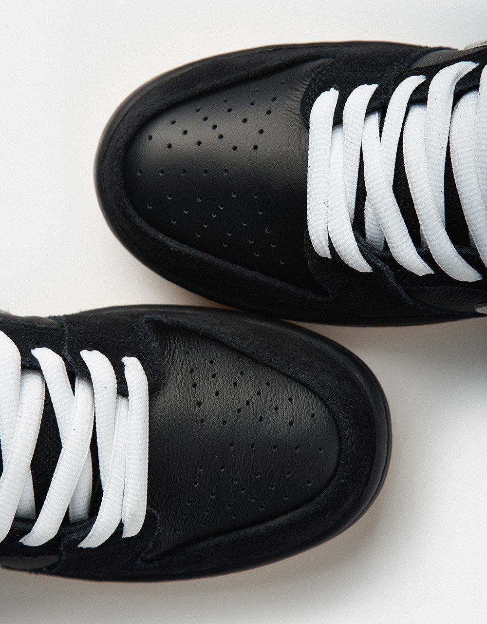 Nike SB Dunk Low Pro Skate Shoes - Black/White/Gum Light Brown, product image 7